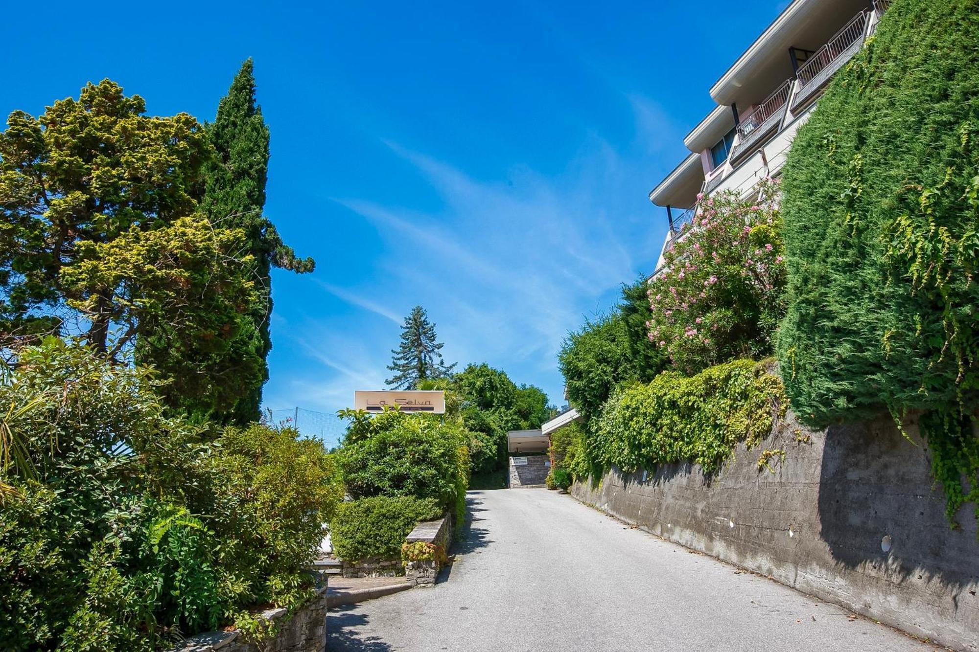 Residenz La Selva Studio-Apartments Гифа Екстериор снимка